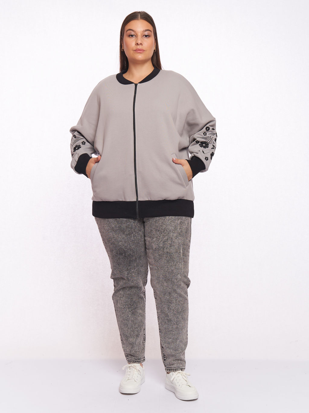 Бомбер с вышивкой GA02061GRY24 - Артесса фото 7