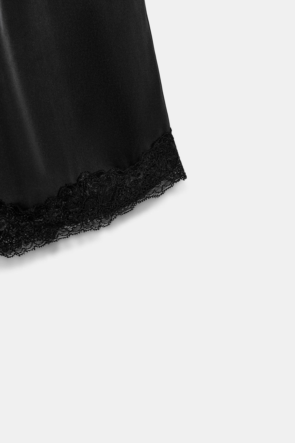 SHORT MINI SATINADO ENCAJE / Negro - Zara фото 11