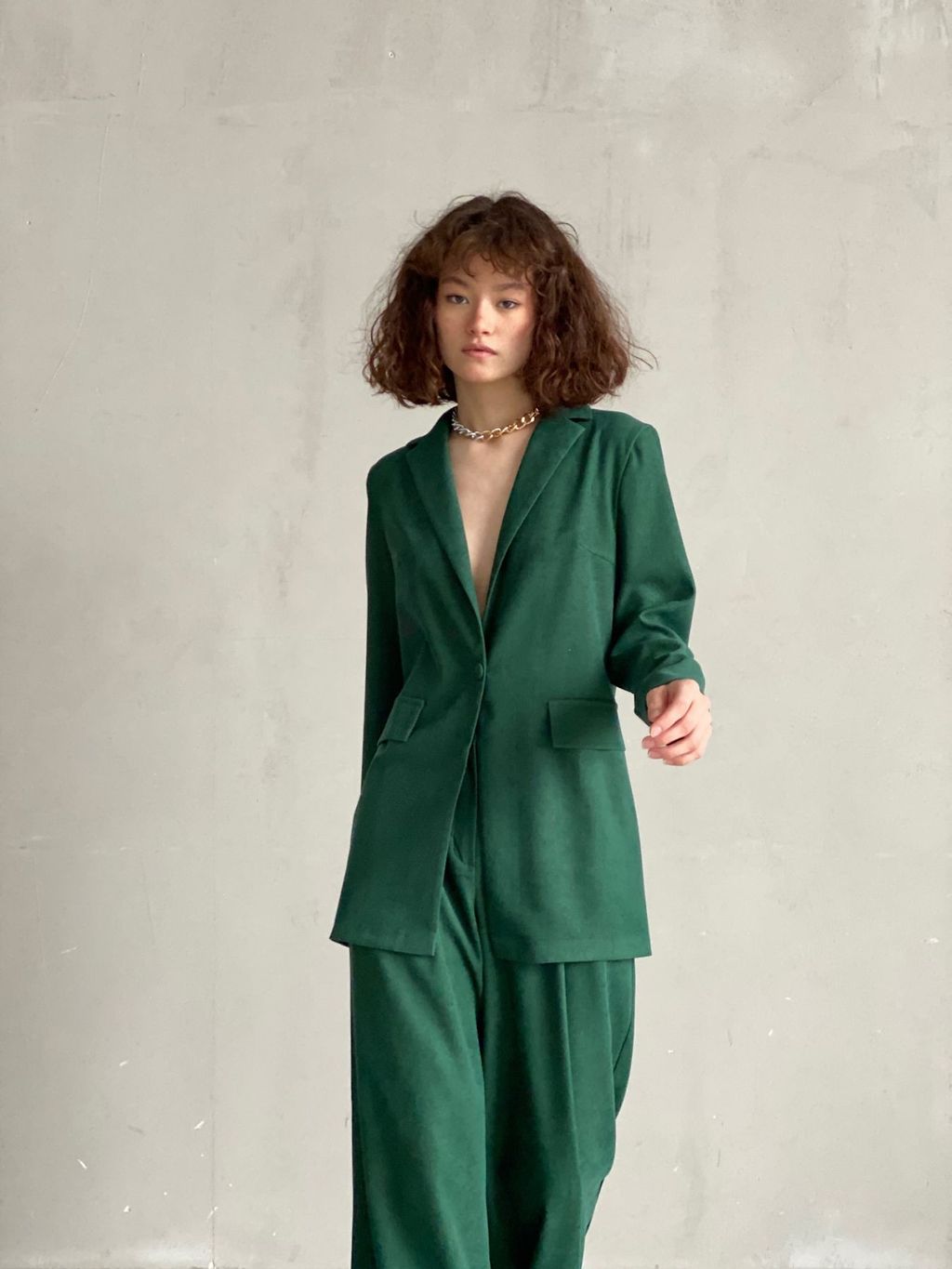 9318 Костюм брючный изумрудный - Martichelli фото 4