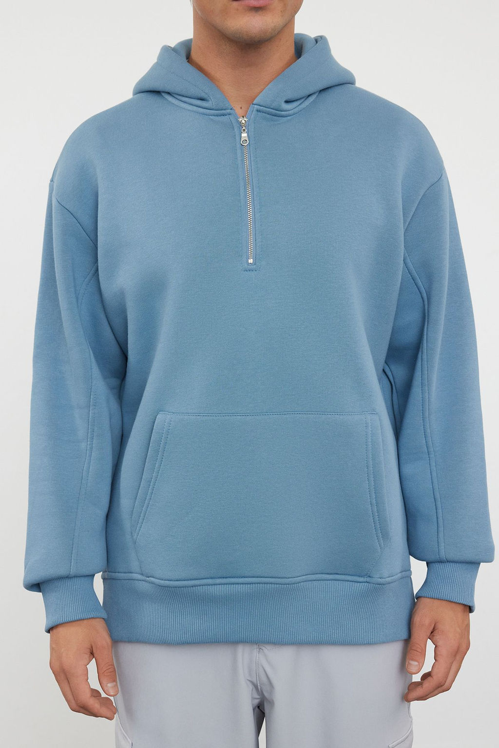 TRENDYOL MAN Siyah Oversize/Genis Kesim Fermuarl? Kapusonlu Ici Polarl? Basic Sweatshirt TMNAW25SW00050 - Trendyolmilla фото 4