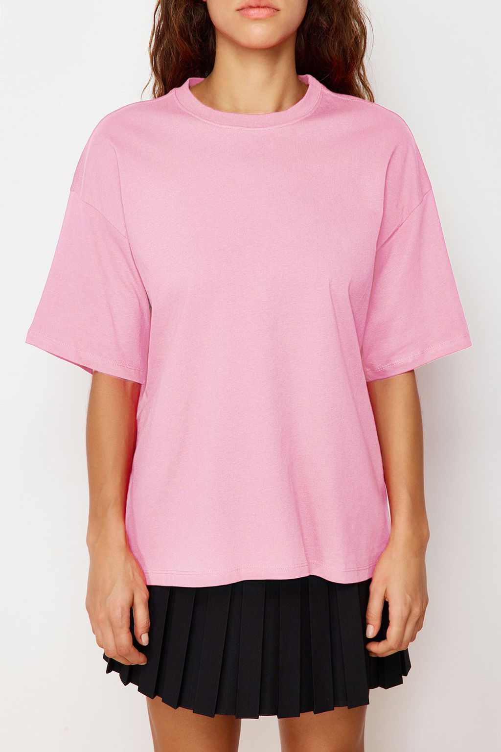 TRENDYOLMILLA Ekru %100 Pamuk Premium Oversize/Genis Kal?p Bisiklet Yaka Orme T-Shirt TWOSS23TS00040  фото 67