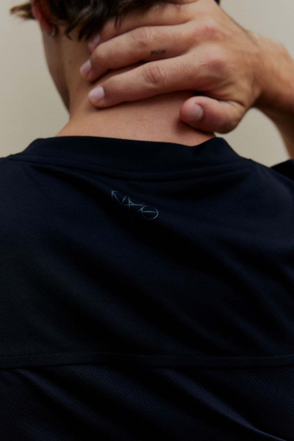 Camiseta de deporte en DryMove Loose Fit - H&m фото 4