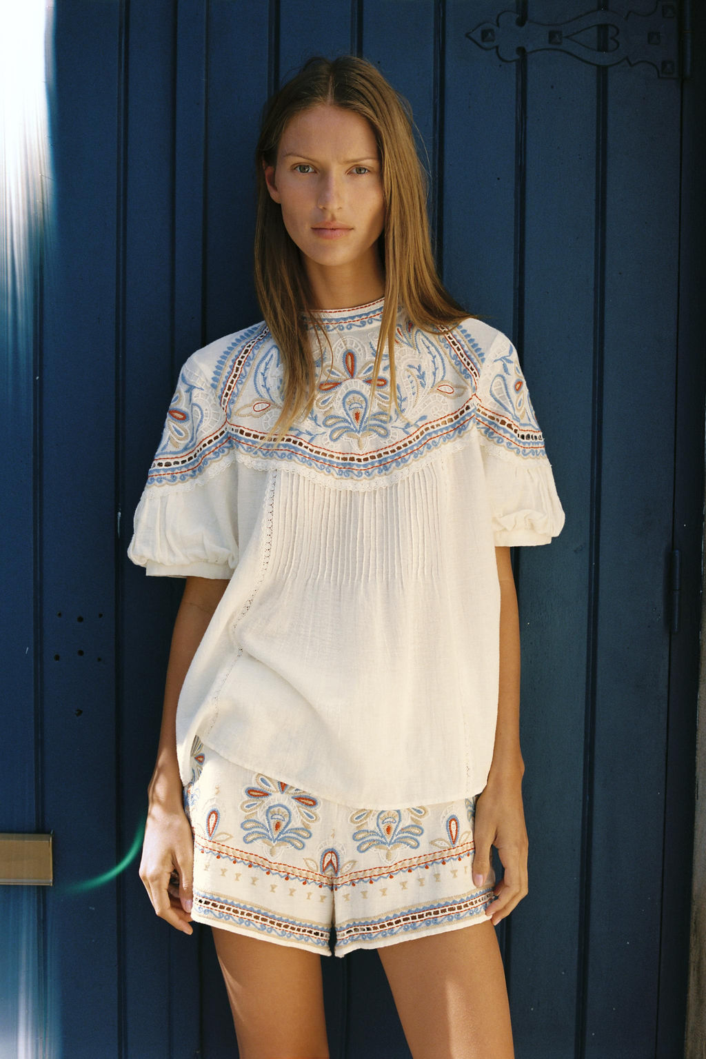 BLUSA BORDADOS MANGA CORTA / Crudo - Zara фото 4
