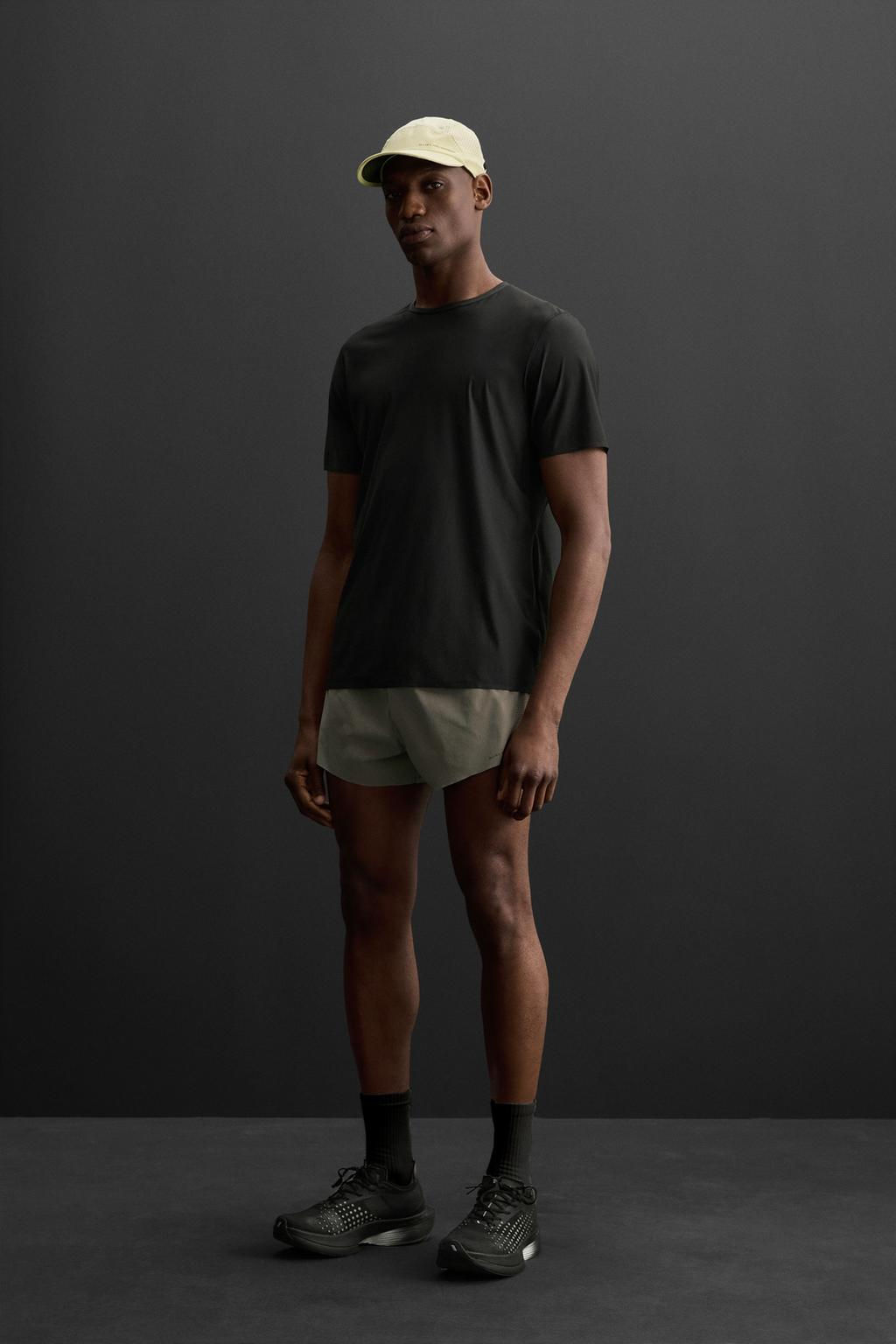 LIGHTWEIGHT TECHNICAL T-SHIRT - Zara фото 12