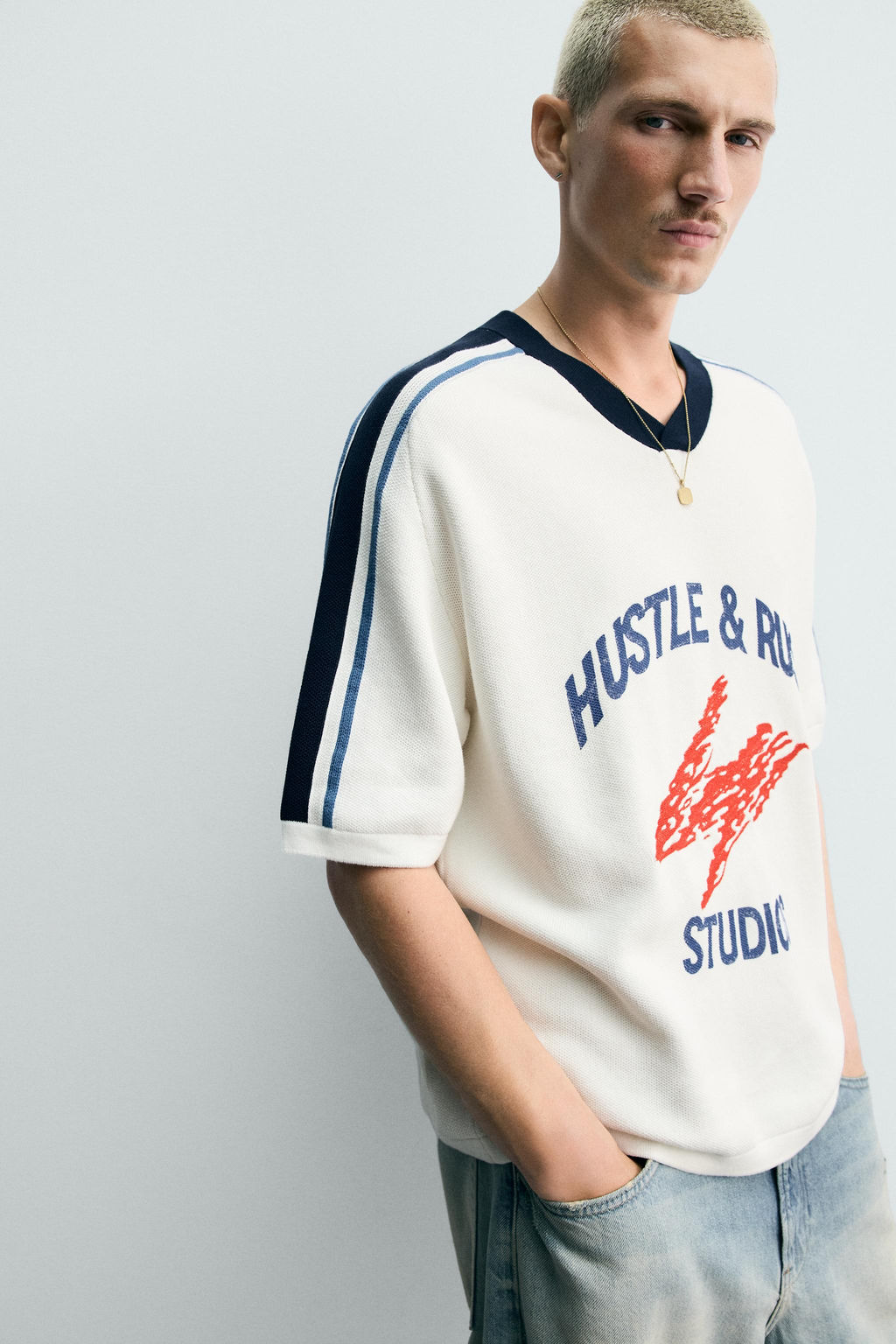 CAMISETA PUNTO RETRO BANDAS / Blanco roto