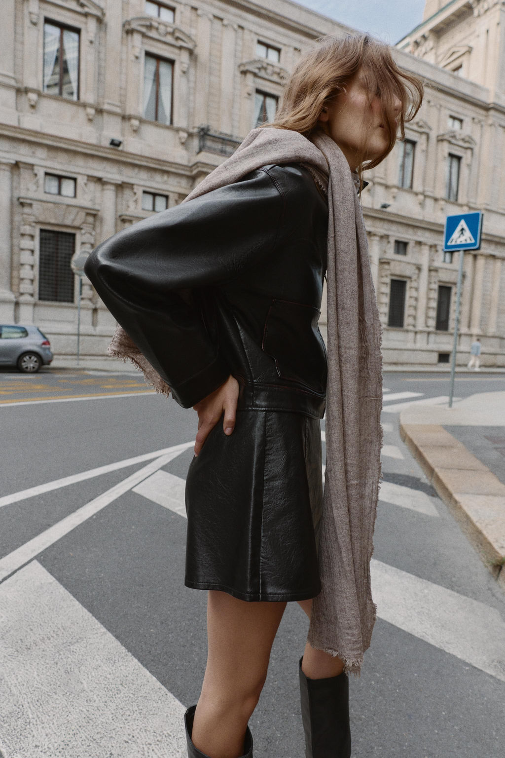 FAUX LEATHER SKORT - Zara фото 5