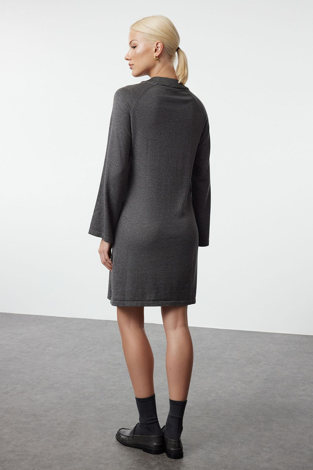 TRENDYOLMILLA Koyu Kahverengi Mini Triko Basic Pamuklu Elbise TWOAW25EL00044 фото 5