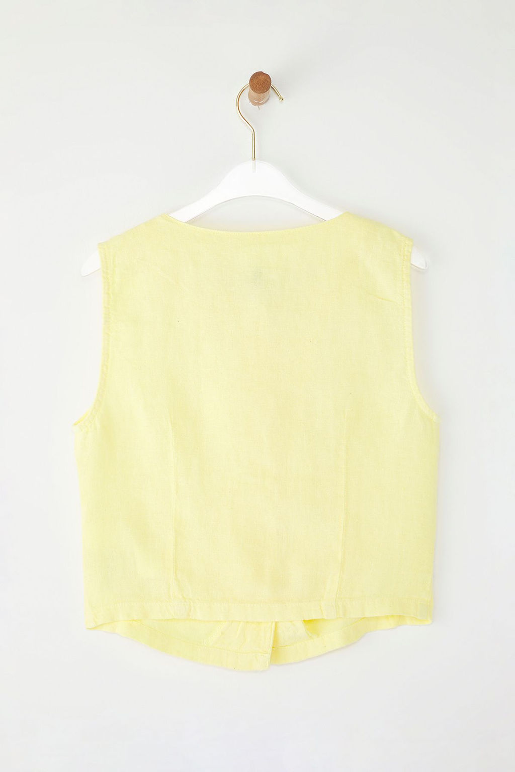 Trendyolmilla Sar? %100 Keten Dugme Detayl? Bluz TWOSS25BZ00474