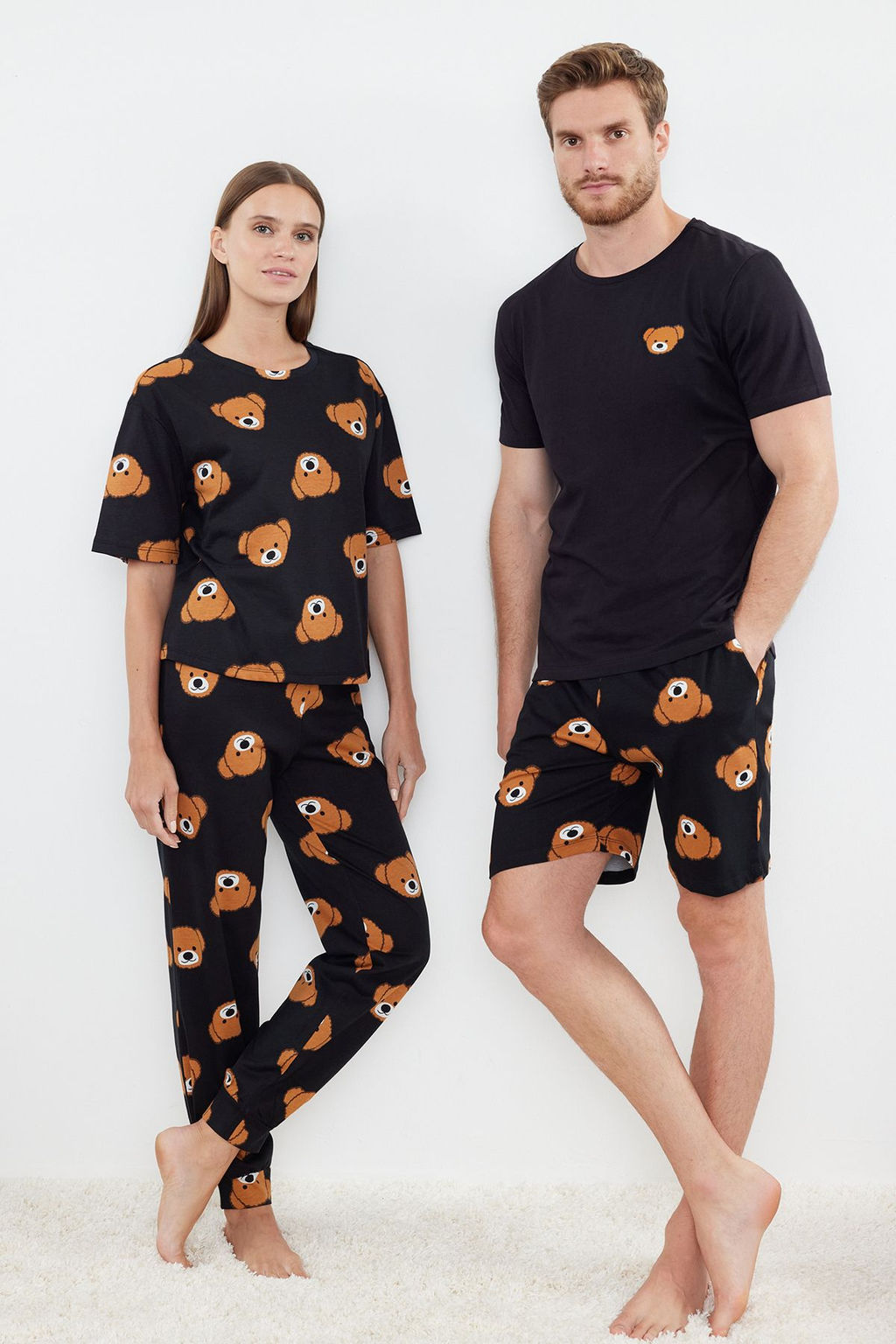 TRENDYOL MAN Siyah Couple/Cift/Family Regular Ay?c?k Desenli %100 Pamuklu Sortlu Pijama Tak?m? TMNSS24PT00049 - Trendyolmilla фото 2