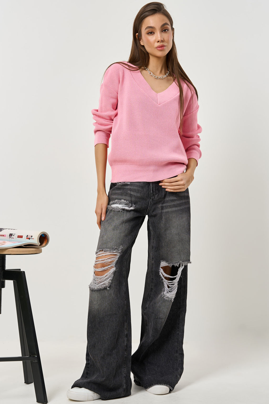 Джемпер свободного силуэта c v-образным вырезом розовый - Fly фото 4