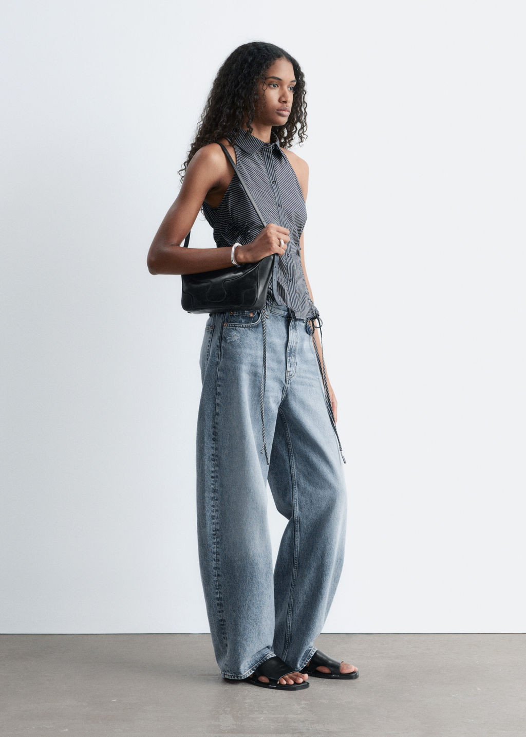 Top sin mangas con cord?n de ajuste - H&m фото 5