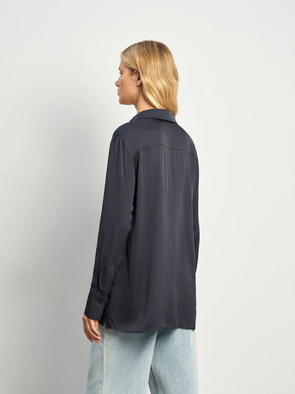 Рубашка однотонная - Emka фото 4