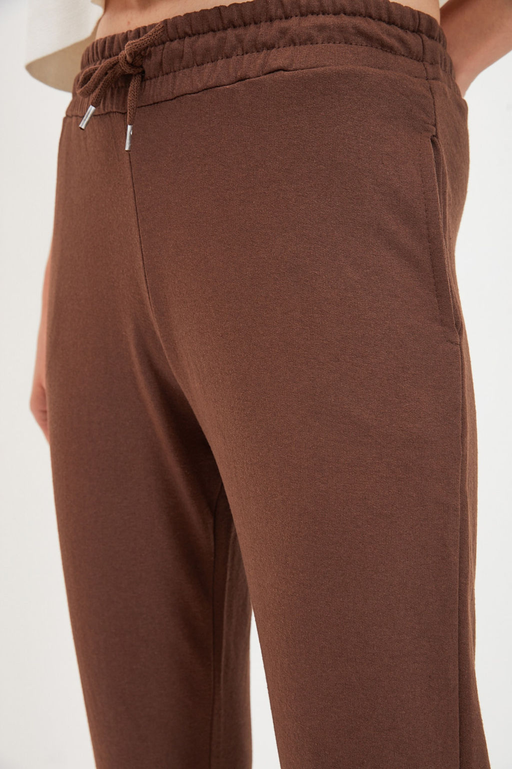 Kahverengi Basic Jogger Ince Orme Esofman Alt? Pantolon TWOAW21EA0194