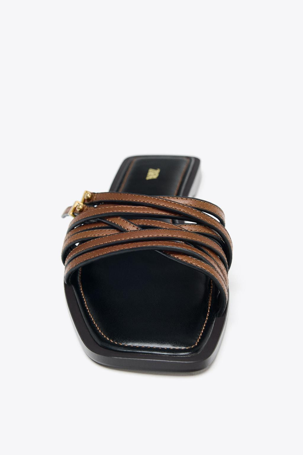 LEATHER STRAPPY SLIDERS WITH BUCKLE - Zara фото 3