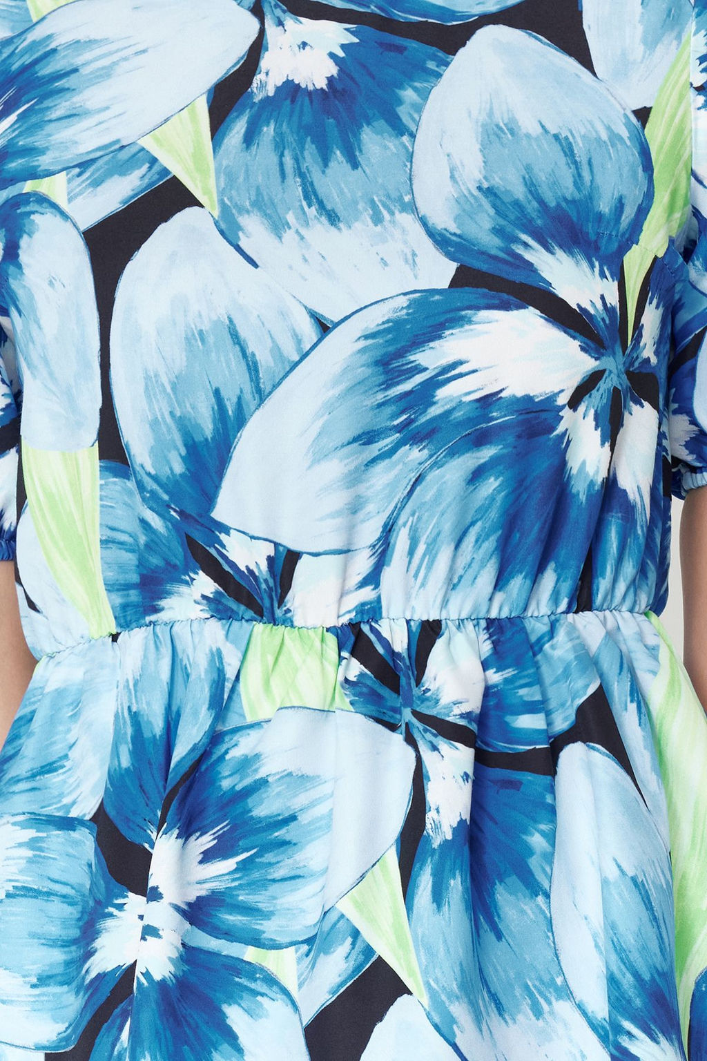 Lacivert Cicekli Skater/Belden Ac?lan S?rt Detayl? Mini Dokuma Elbise TWOSS22EL2858