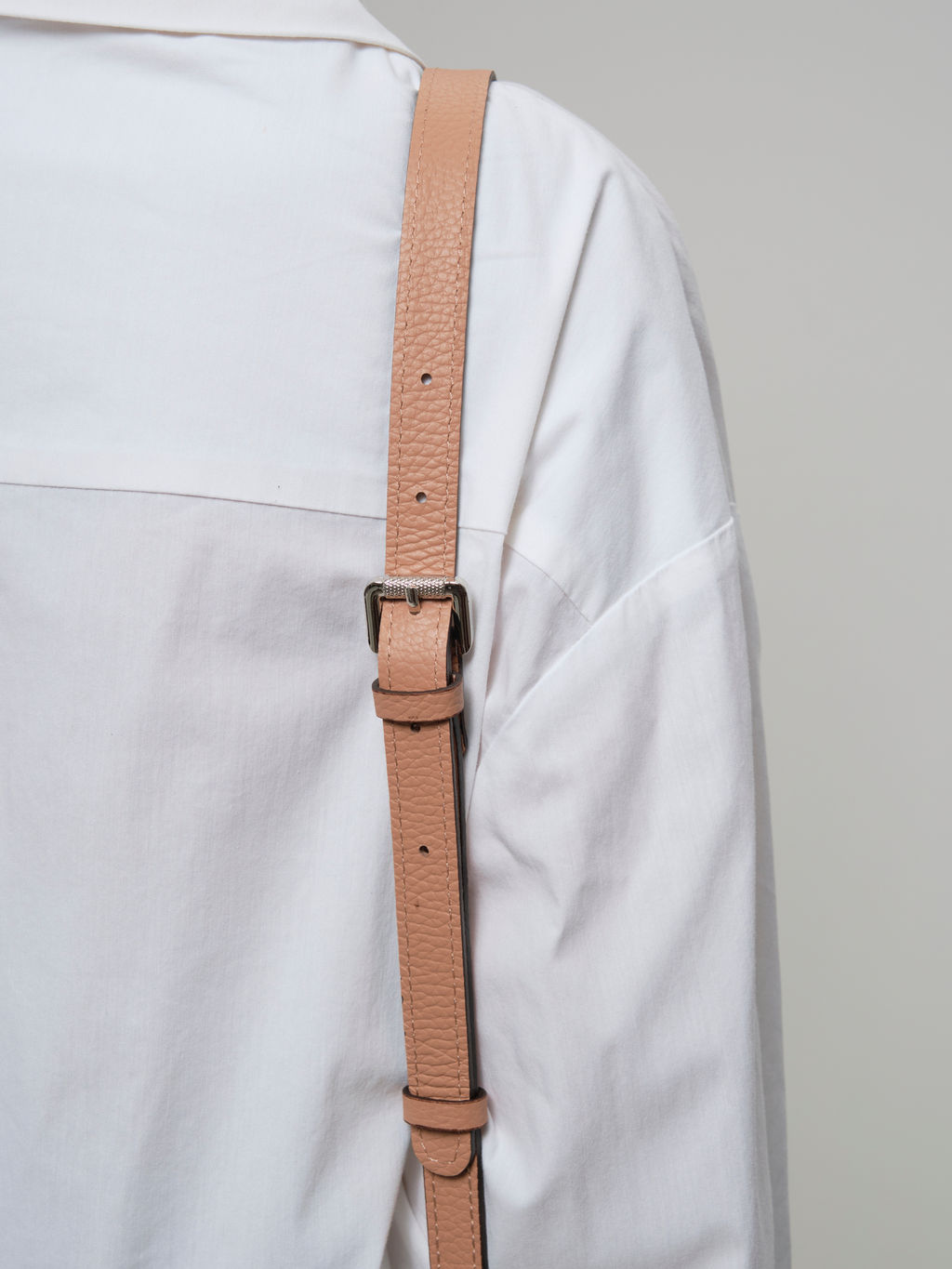 Сумка кожаная на плечо Azaro 31049 бежевая нуга