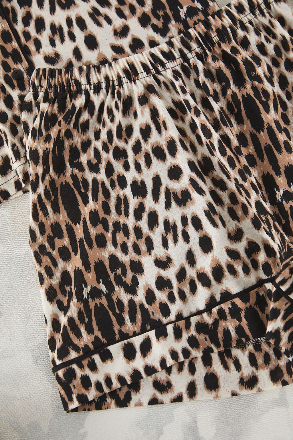 Trendyolmilla Kahverengi %100 Pamuklu Leopar Desenli Sortlu Orme Pijama Tak?m? THMSS24PT00392 фото 12