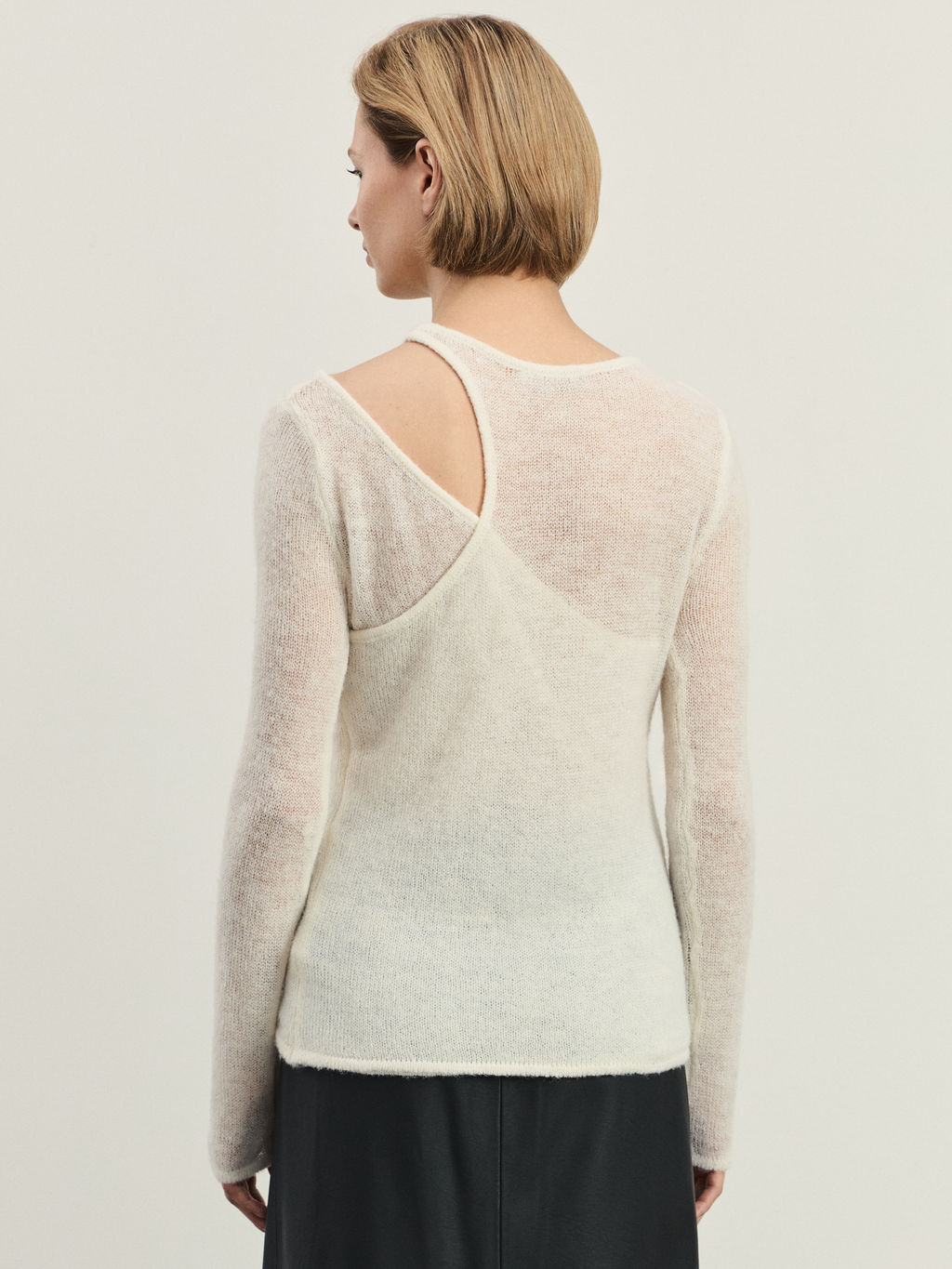 Джемпер с асимметричным вырезом / Zarina  фото 5