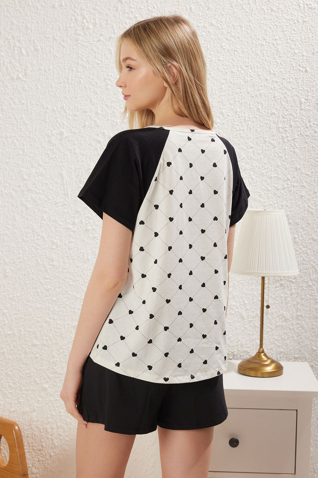 Trendyolmilla Siyah-Ekru %100 Pamuklu Kalpli Reglan Kol Sortlu Orme Pijama Tak?m? THMSS25PT00177  фото 6