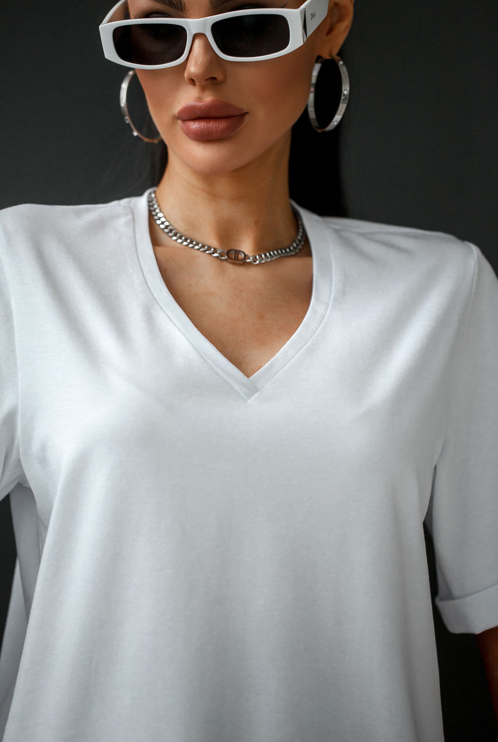 Футболка оверсайз с вырезом
NEW - Fashion.love.story фото 4