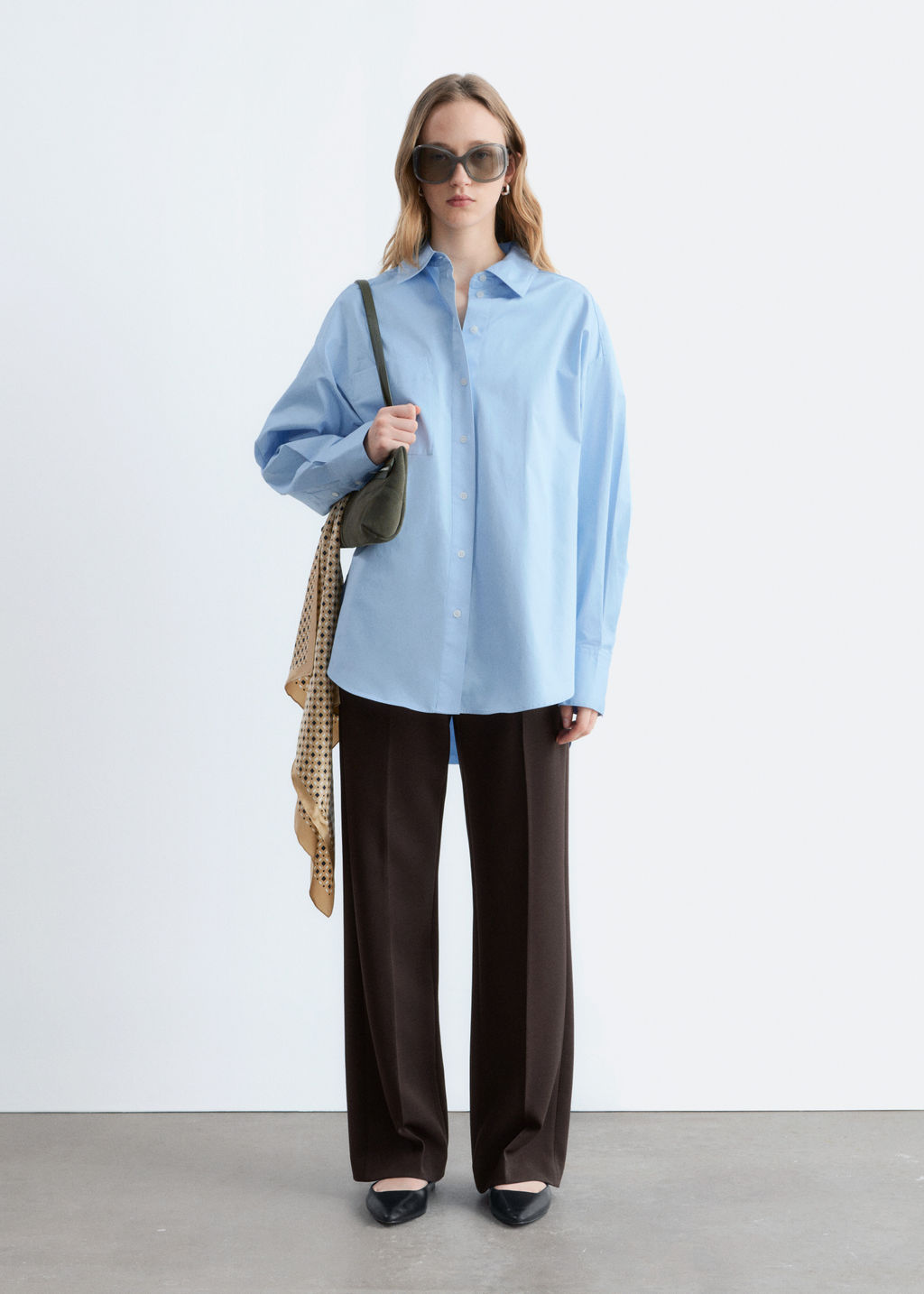 Pantalones rectos con pliegues marcados - H&m фото 10