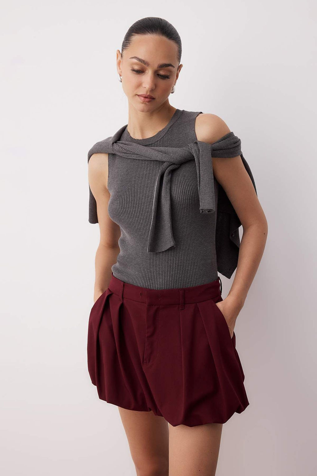 Koyu Gri Merserize Gorunumlu Yaka Baglama Detayl? Fitted/Vucudu Saran Triko H?rka TWOAW26HI00085 - Trendyolmilla фото 3