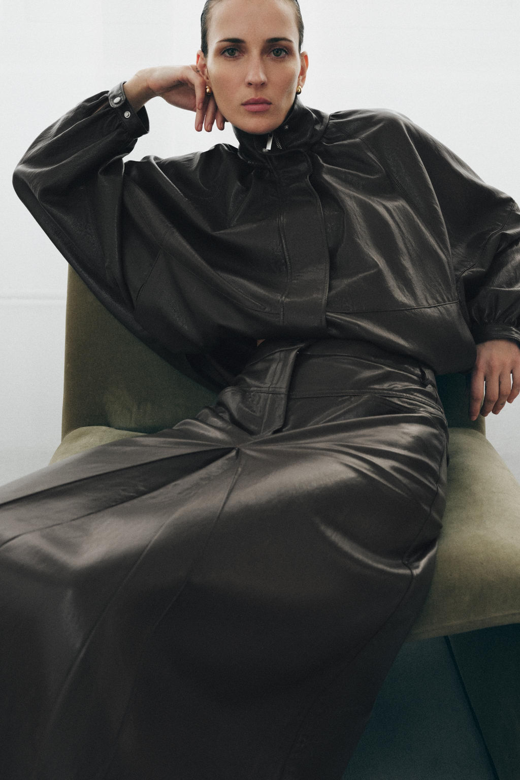 ZW COLLECTION PLEATED LEATHER EFFECT SKIRT - Zara фото 3