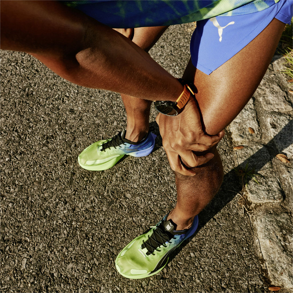 Кроссовки женские