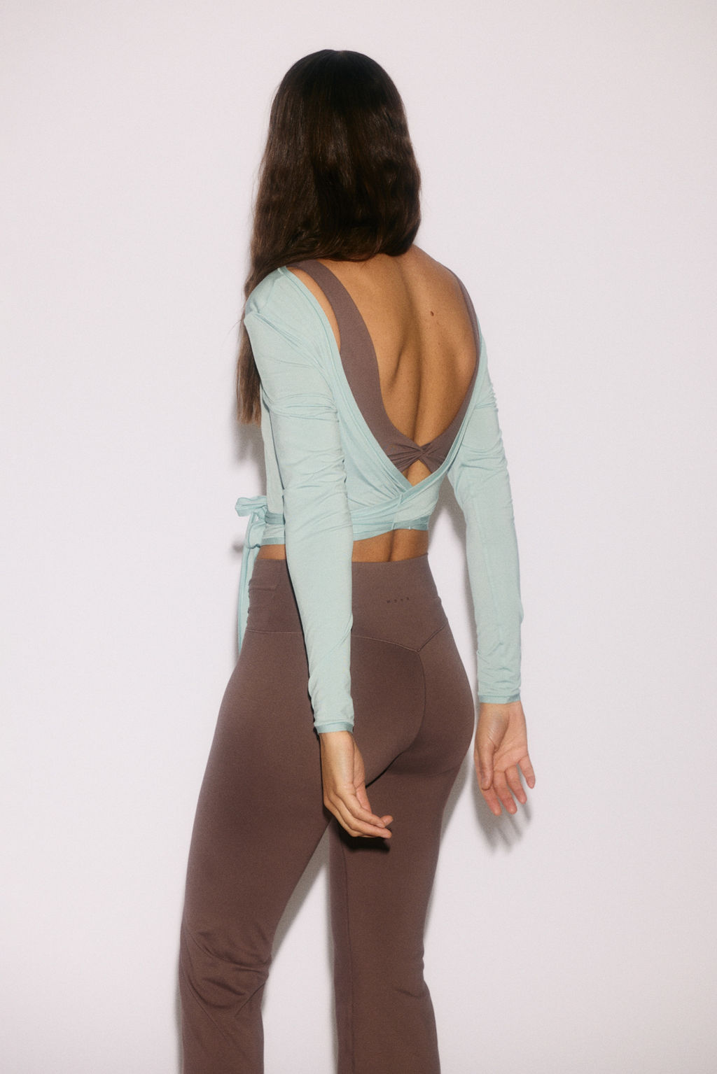 Top de yoga de manga larga con dise?o cropped - H&m фото 11