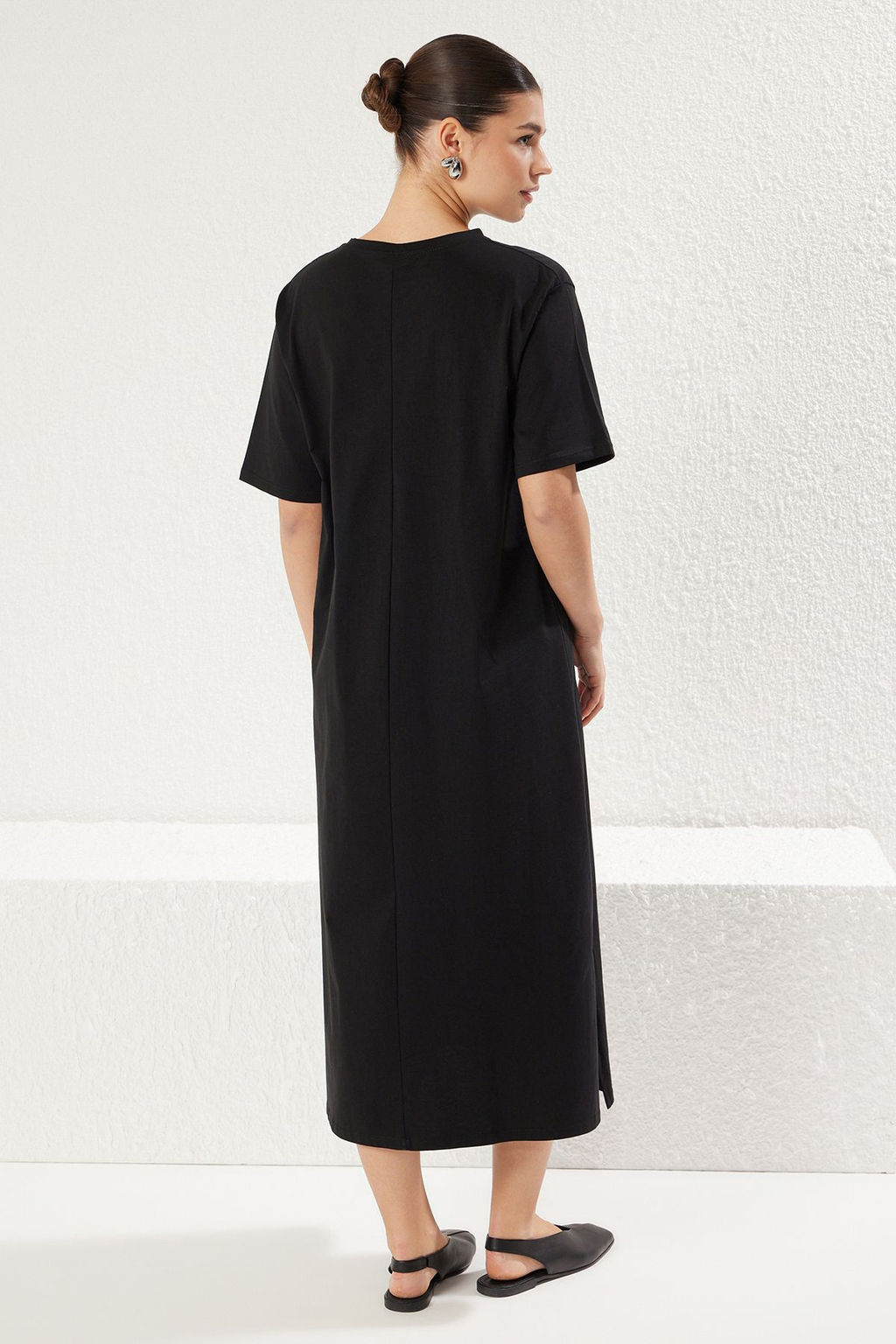 TRENDYOLMILLA Koyu Kahverengi %100 Pamuklu Bisiklet Yaka K?sa Kol Midi Orme T-shirt Elbise TWOSS25EL00465  фото 5