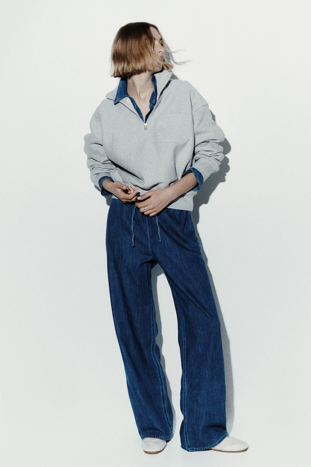 Pantal?n denim con cord?n de ajuste - H&m фото 9