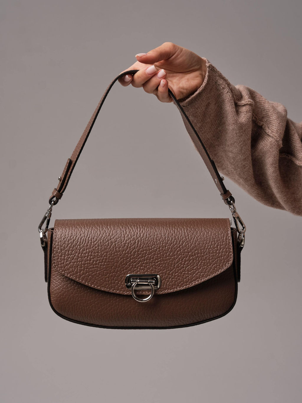 Кожаная сумка Azaro 31049 коричневый какао соло