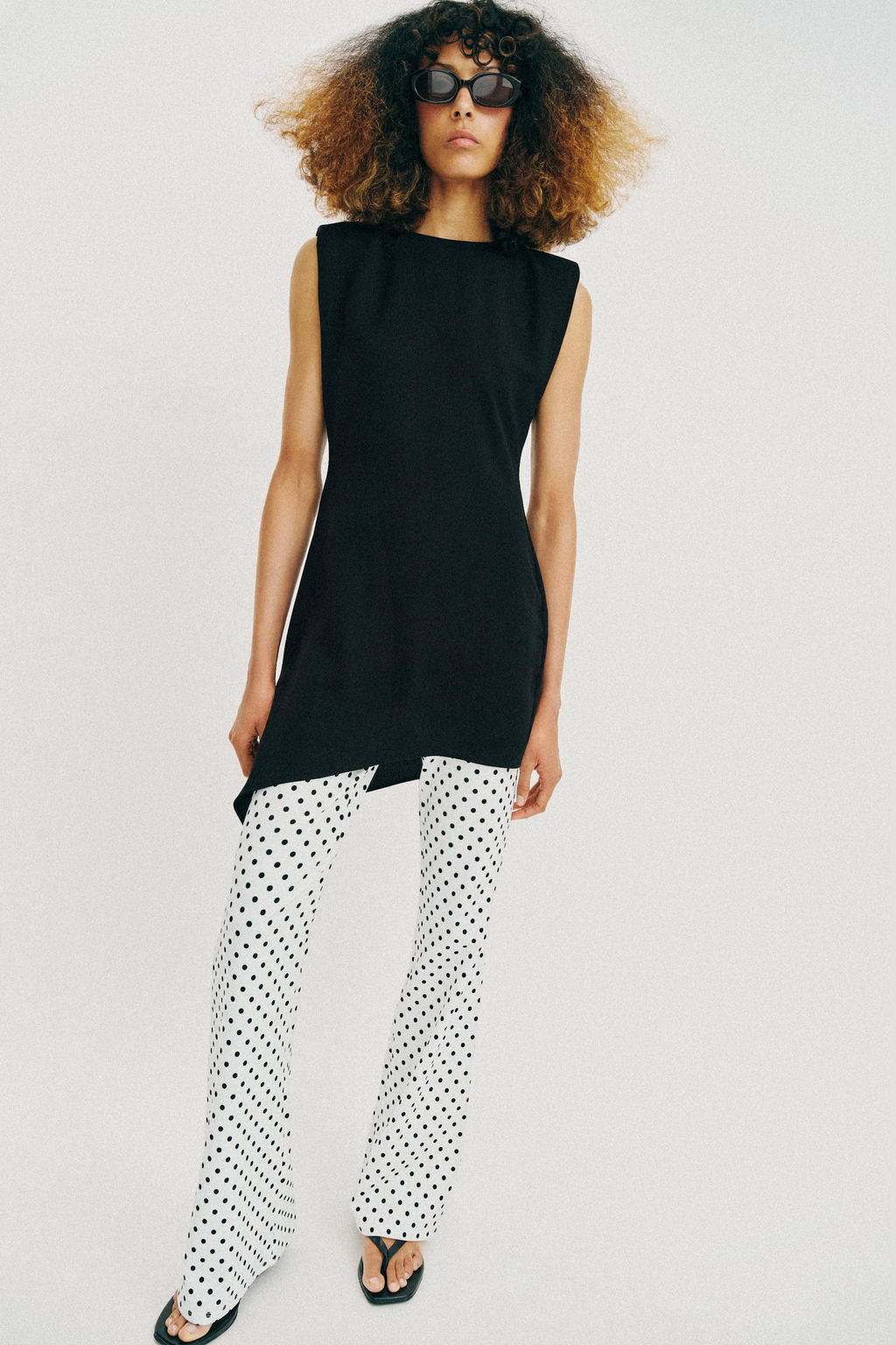 PANTALON FLARE STRETCH / Blanco / Negro