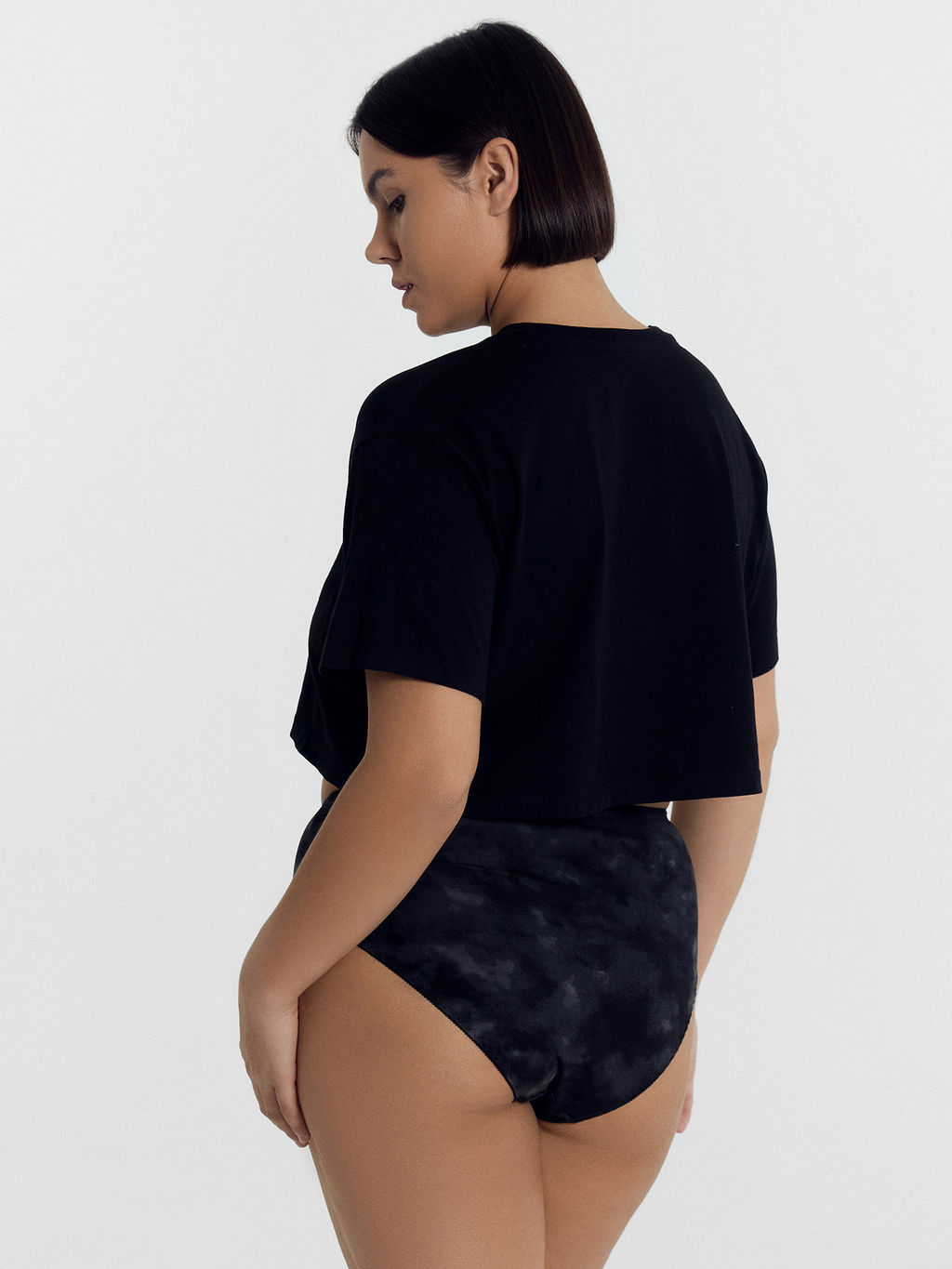 Цена за 2 штуки! Трусы женские макси черные в технике тай-дай черный тай-дай 412075 - Mark formelle фото 6