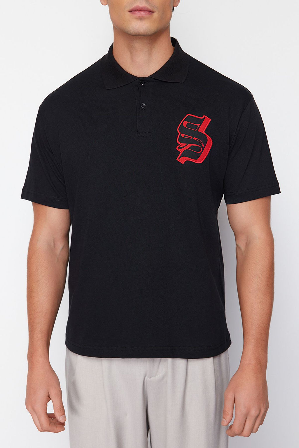 Siyah Oversize/Genis Kesim Harf Nak?sl? Polo Yaka T-shirt TMNSS24PO00025