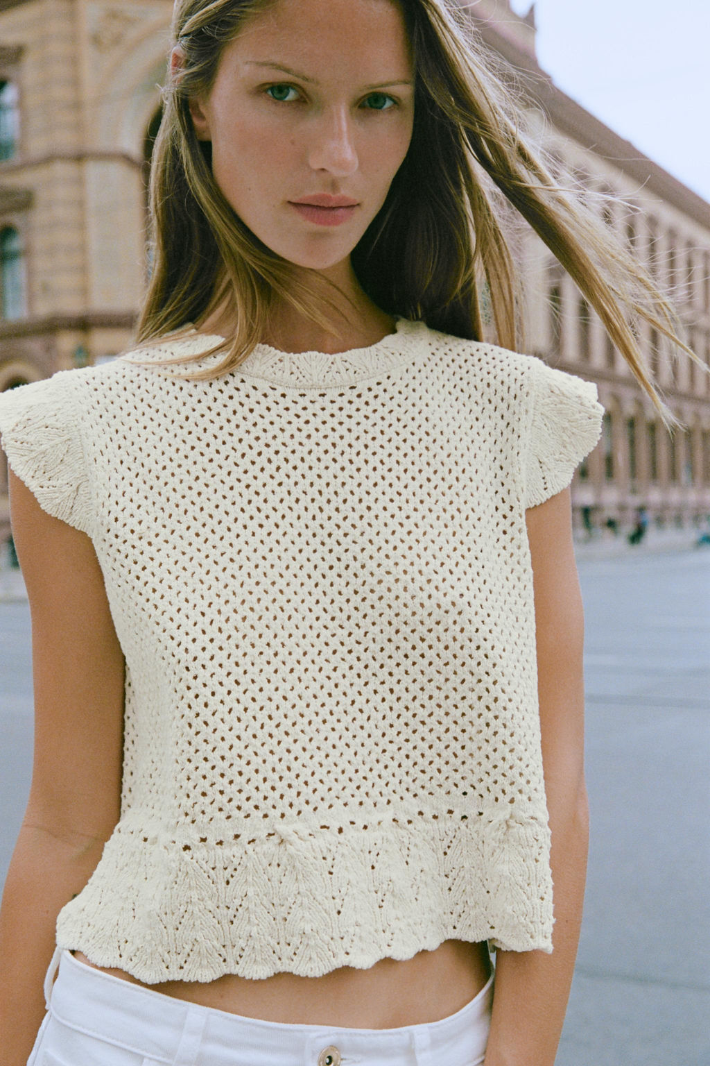 TOP PUNTO CALADO / Crudo - Zara фото 4