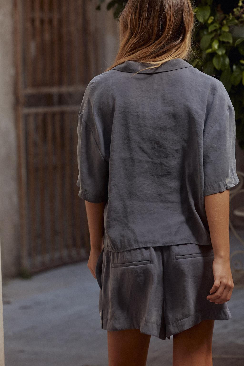 SHORT SLEEVE FLOWING SHIRT - Zara фото 5