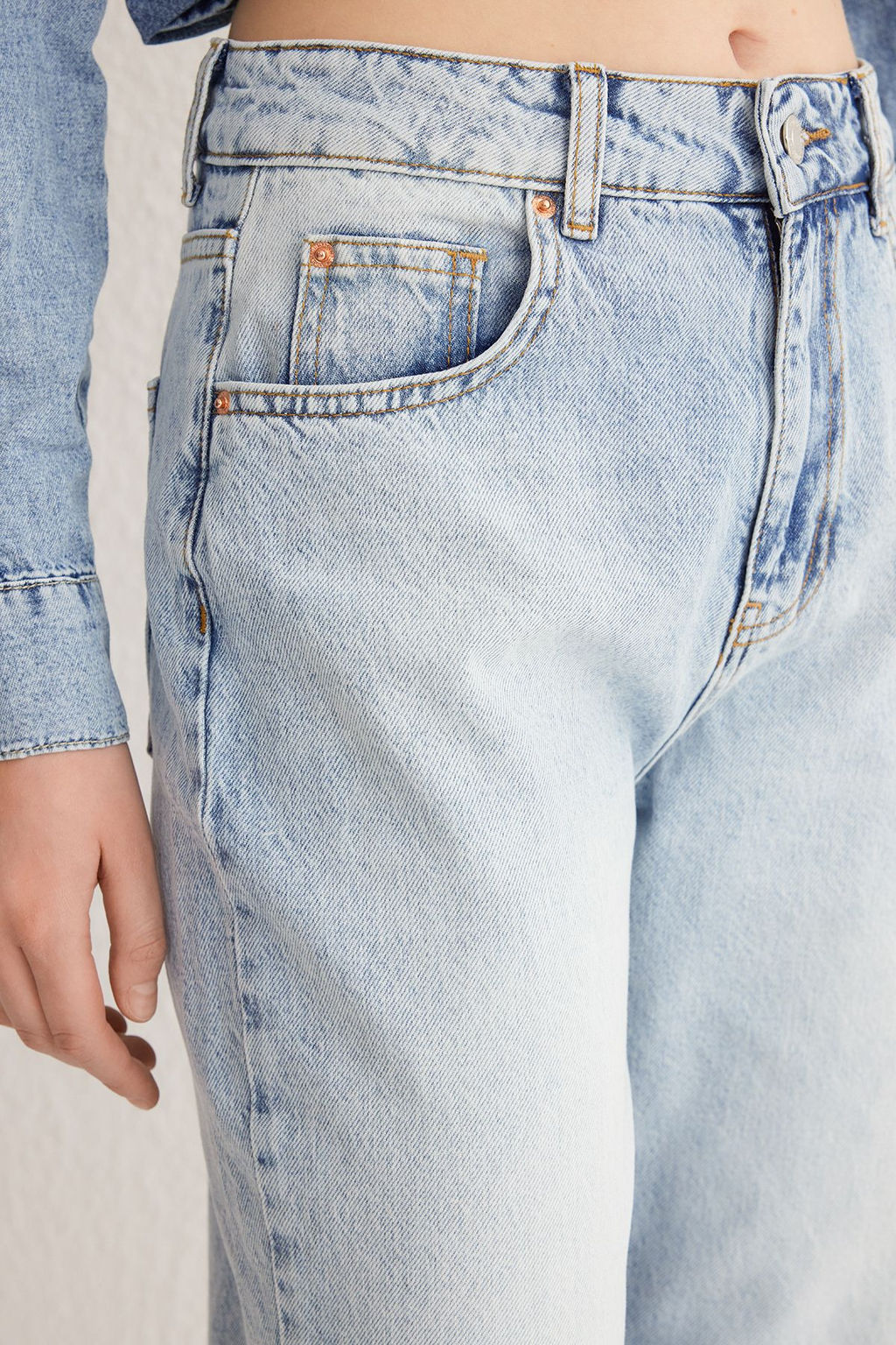 Ac?k Mavi Yuksek Bel Wide Leg Jeans TWOSS25JE00068 - Trendyolmilla фото 4