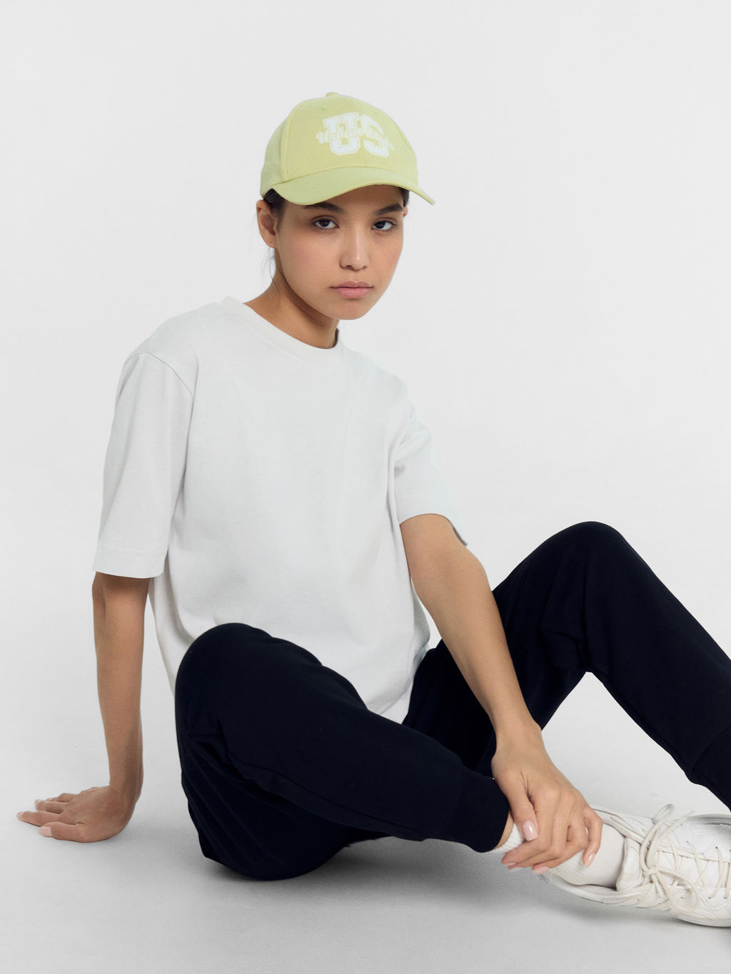 Футболка женская в белом цвете дымка 302862 - Mark formelle фото 2