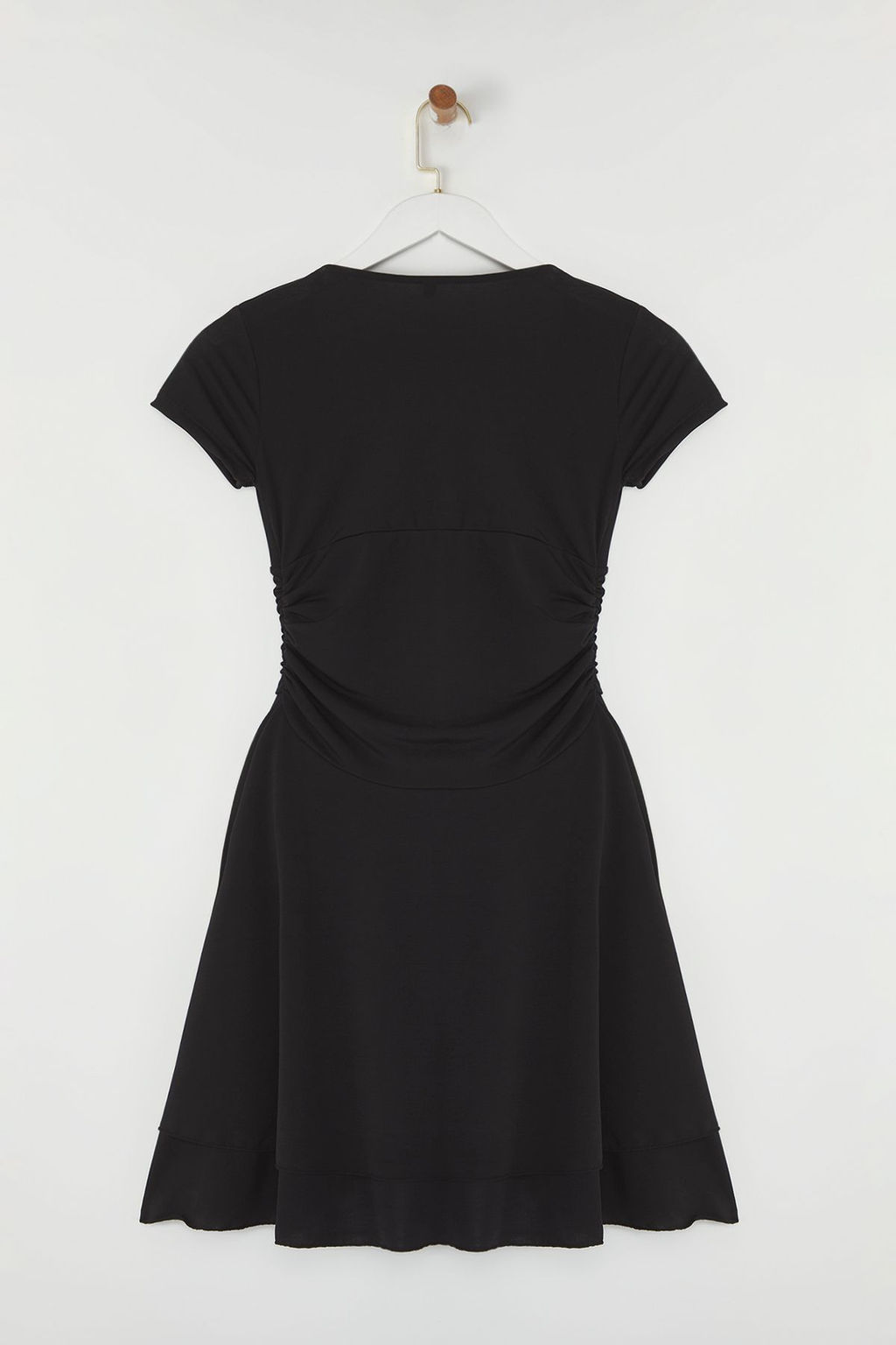 TRENDYOLMILLA K?rm?z? Duz Buzgu/Drape Mini K?sa Kol Skater/Belden Ac?lan Esnek Orme Elbise TWOSS25EL00532 фото 7