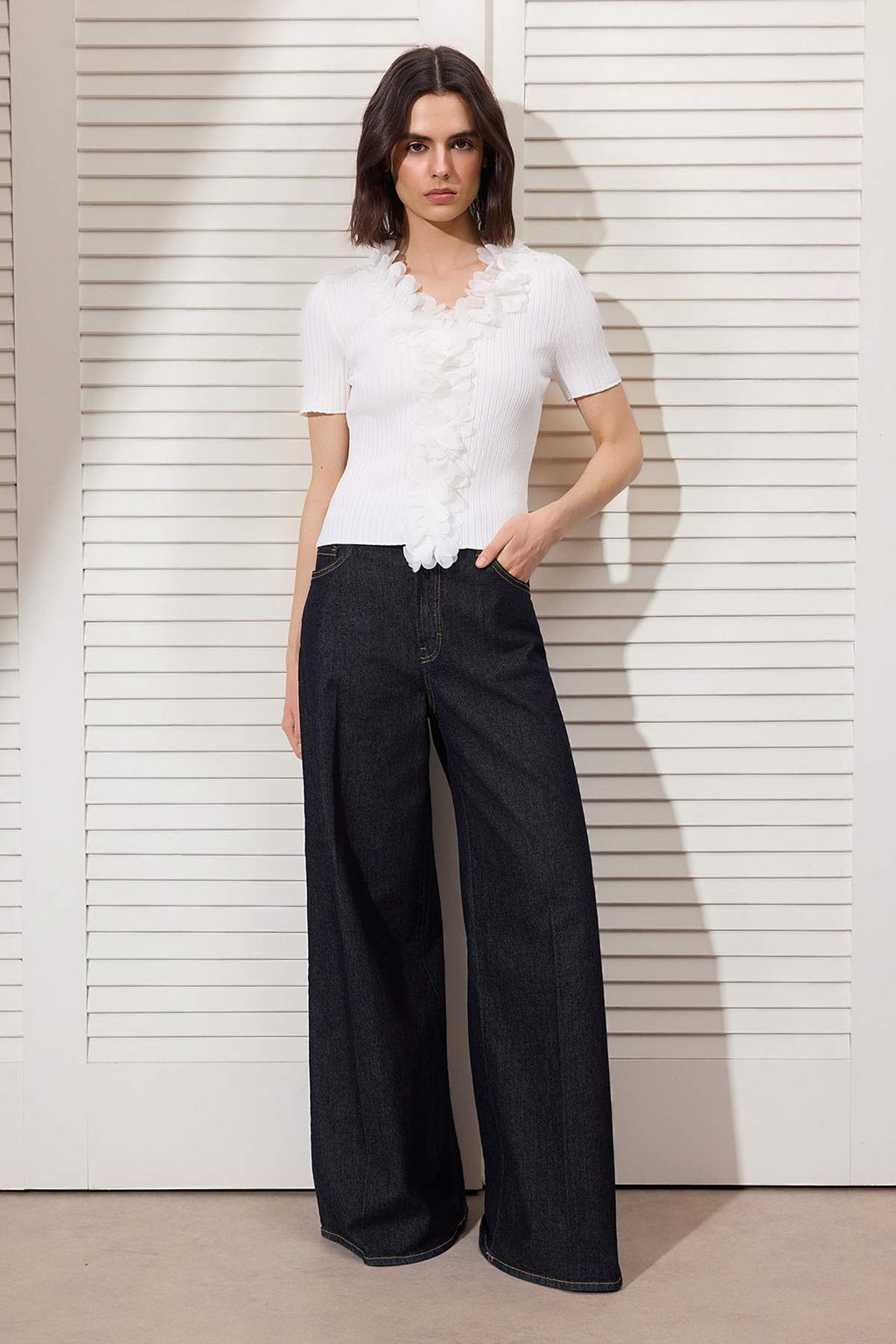 Ekru Tul Cicek V Yaka Detayl? Triko Bluz TWOSS26BZ00114