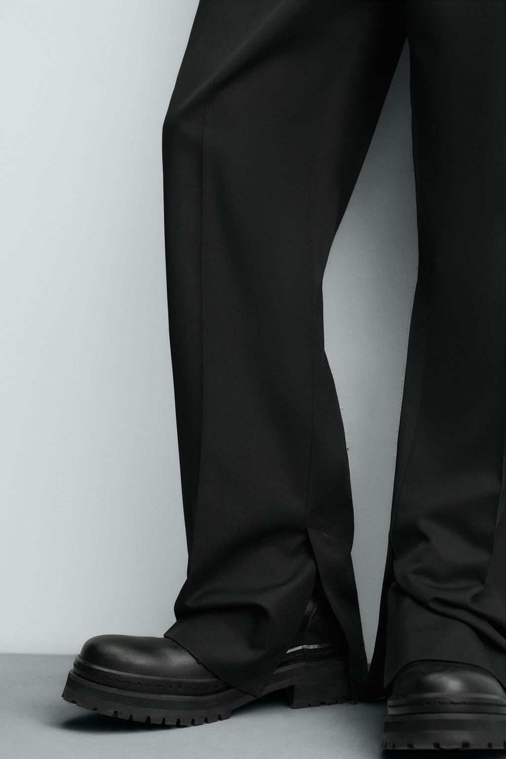 STRAIGHT-LEG TROUSERS WITH VENTS - Zara фото 5