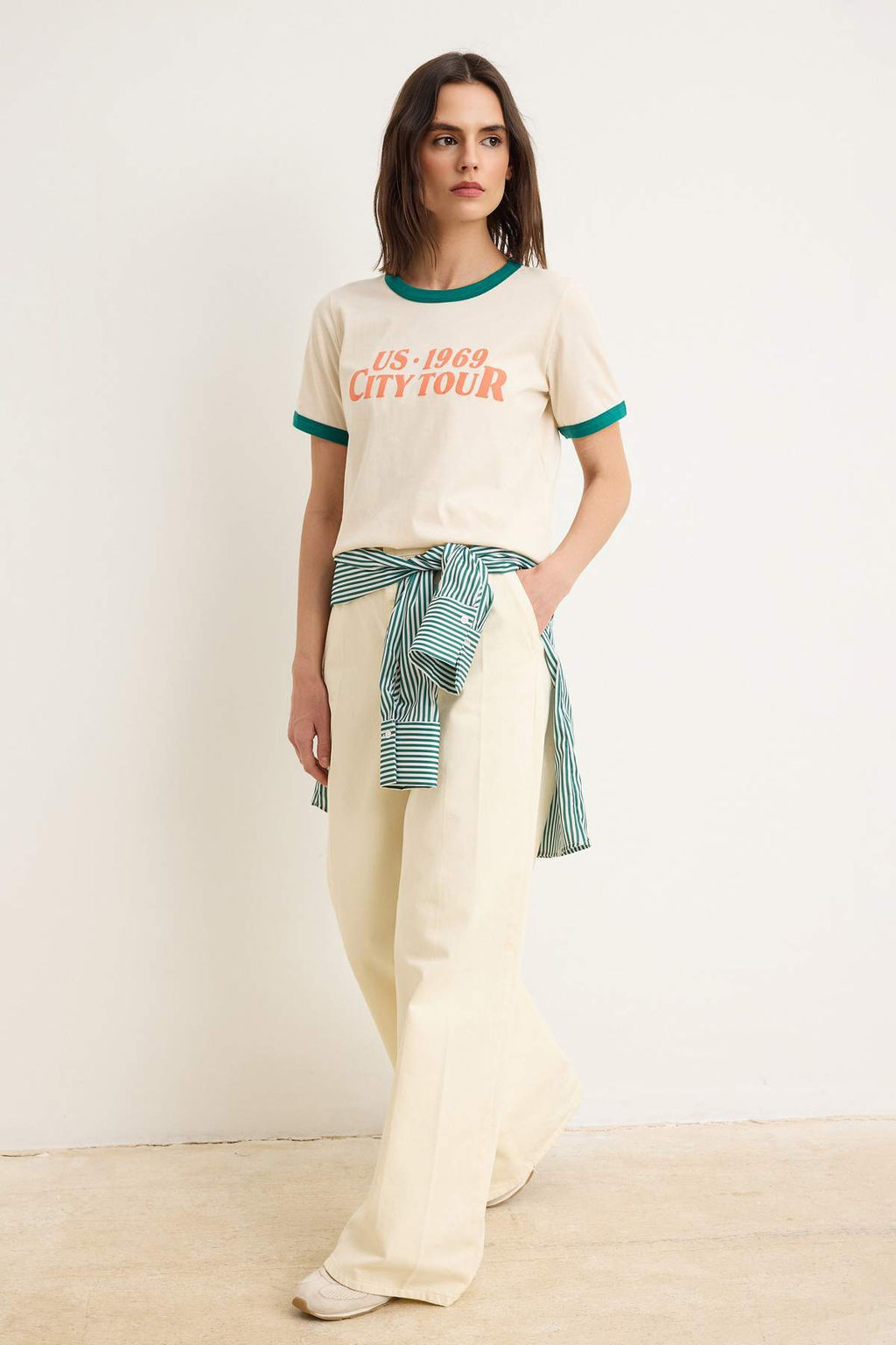 Tas Slogan Regular Bisiklet Yaka Standart Kol K?sa %100 Pamuk Orme T-Shirt TWOSS26TS00213 - Trendyolmilla фото 2