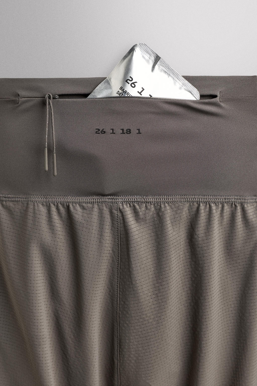 PANTALONES CORTOS TRAIL RUNNING / Gris antracita - Zara фото 11