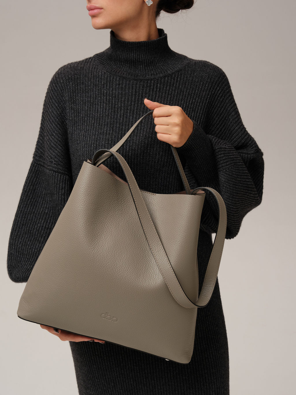 Кожаная сумка шоппер Olga DBR 30948 серо-коричневый