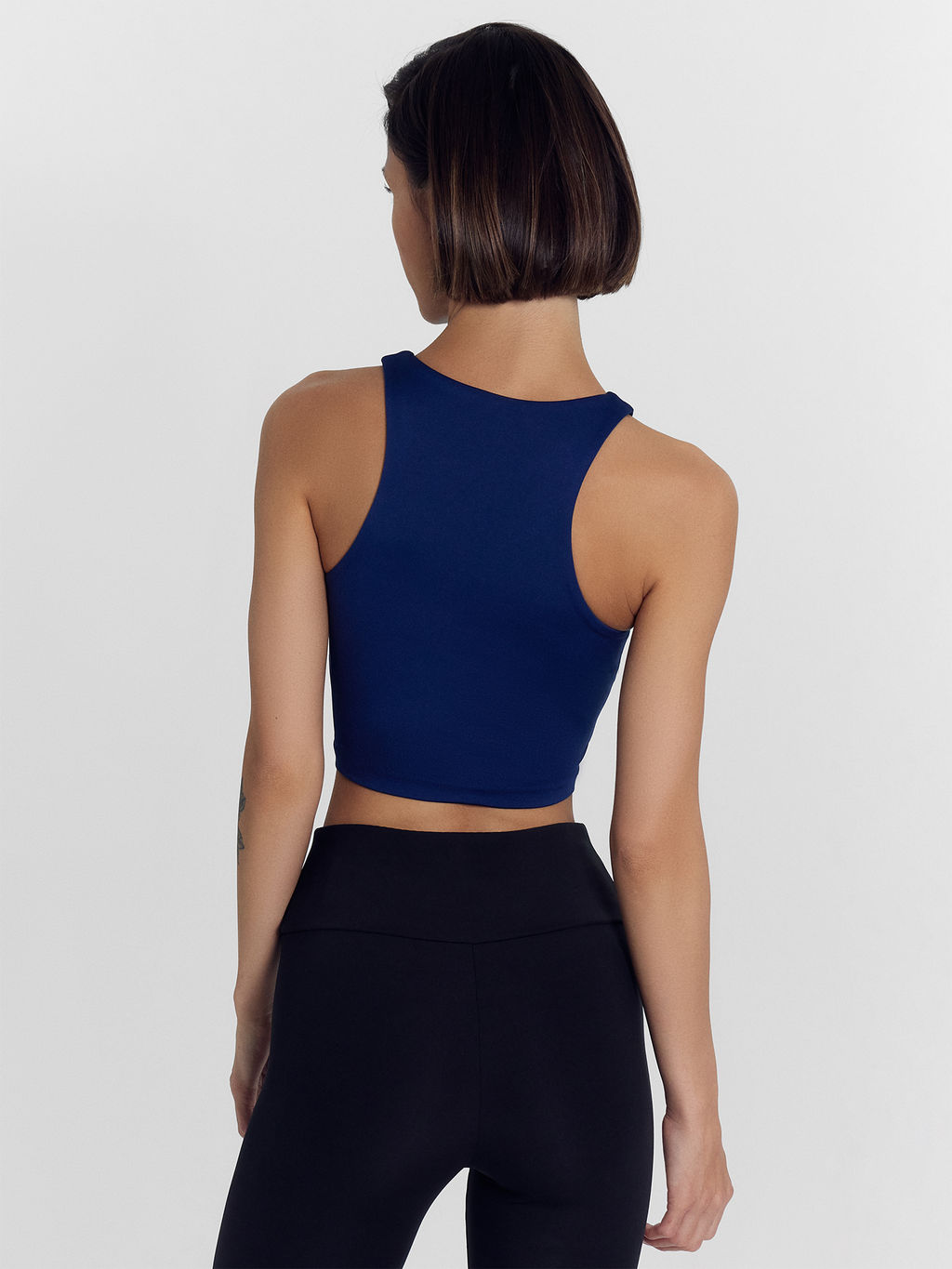 Топ женский спортивный в синем оттенке ночной синий 302944 - Mark formelle фото 4
