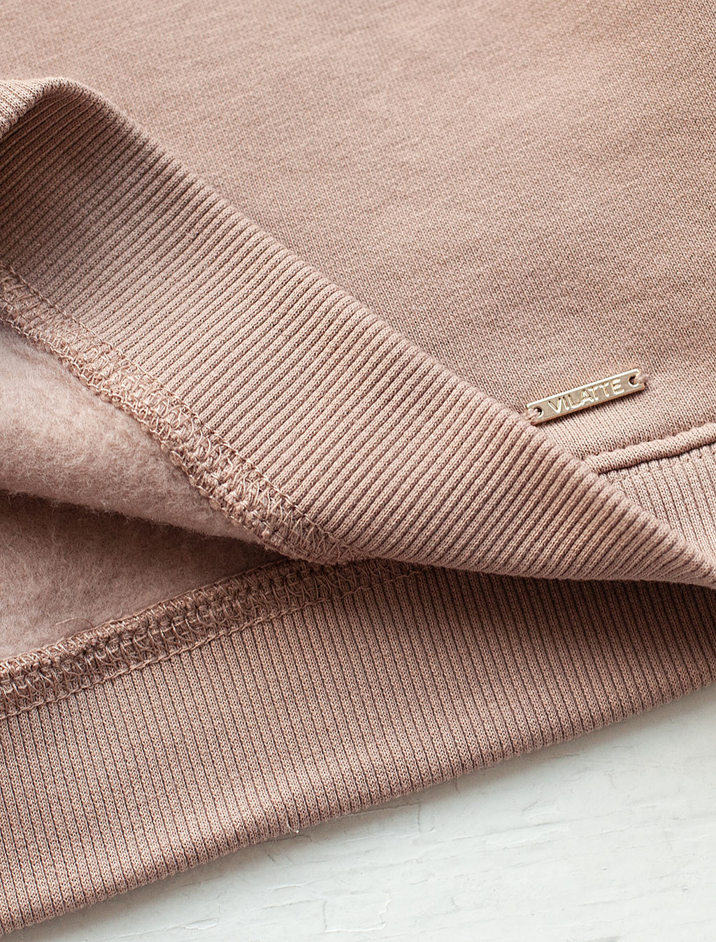 VILATTE / Свитшот из теплого футера-трехнитки с принтом фольгой для девочки  фото 3