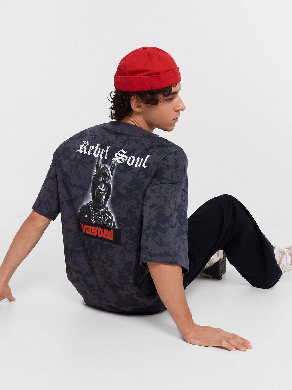 Футболка мужская серая с принтом и надписью "Rebel soul" миллитари варка на стали 111883