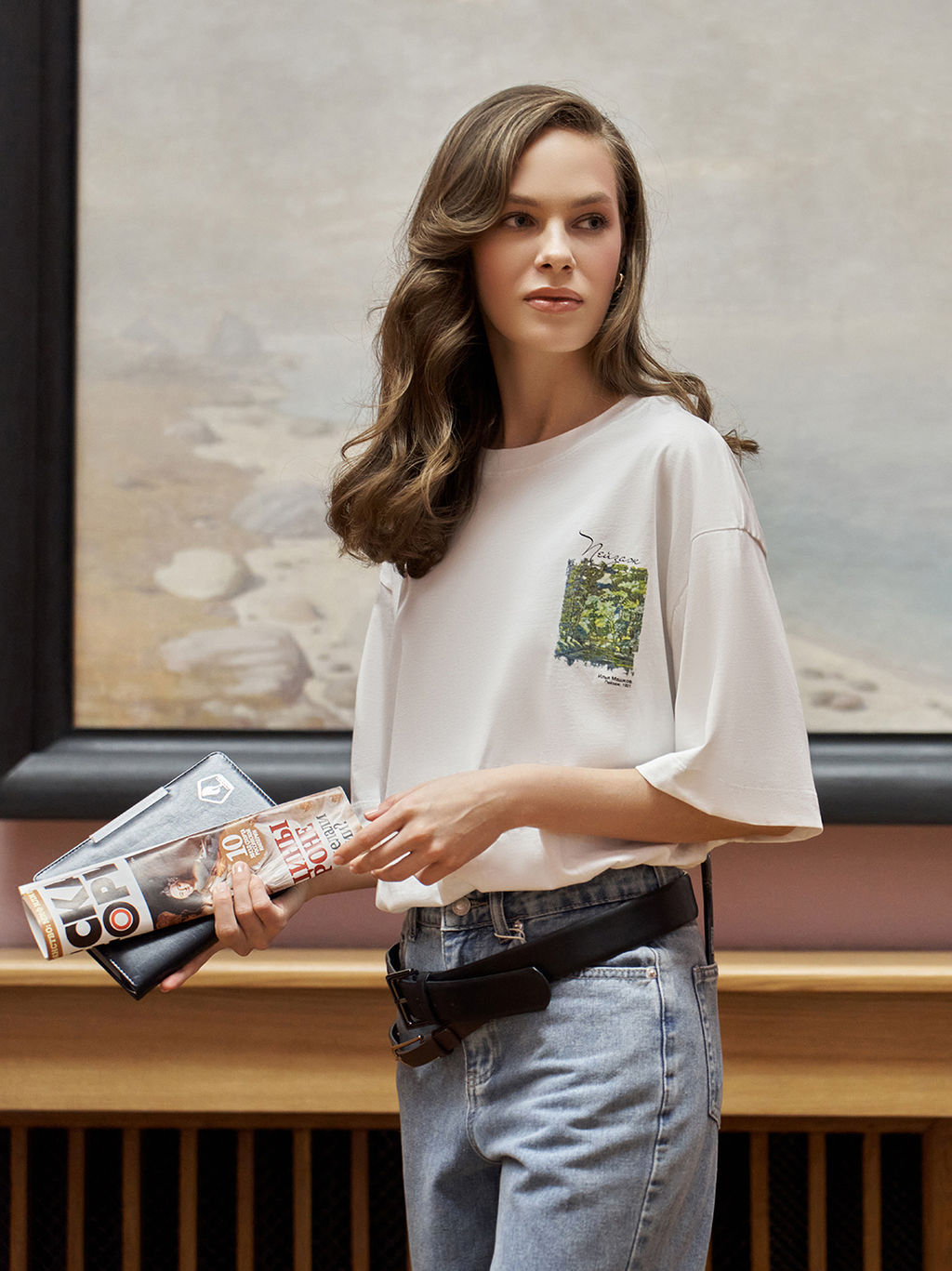 Футболка женская белая с принтом Пейзаж, И. Машков - Mark formelle фото 2