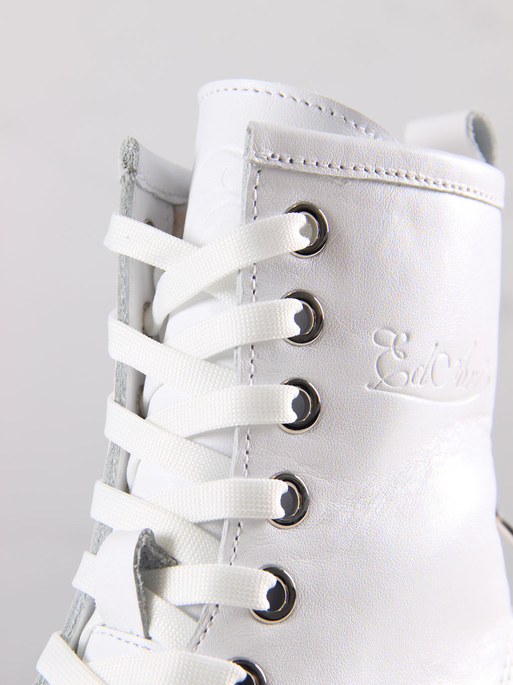 Ботинки 329.зиплайнw.Белый/байка